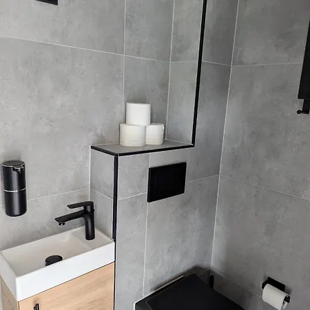 Wasserschloss - Von Taube Refugium Fuer 1-2 Personen Mit Terasse, Kueche, Garten, Wifi, Tv, Bar, Dusche, Waschmaschine, Parkplatz, Versteckt Gelegen Casa de Férias