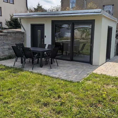 Wasserschloss - Von Taube Refugium Fuer 1-2 Personen Mit Terasse, Kueche, Garten, Wifi, Tv, Bar, Dusche, Waschmaschine, Parkplatz, Versteckt Gelegen Casa de Férias